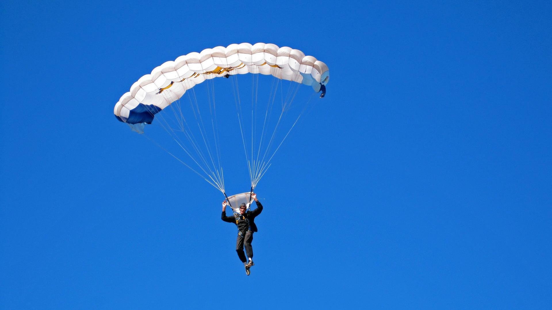 赛事观看人数回升暗合体育产业复兴方向